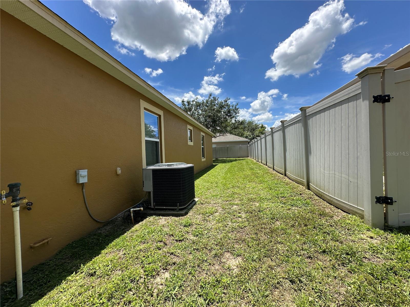 2115 Waseca Ln, Leesburg, FL 34748 photo