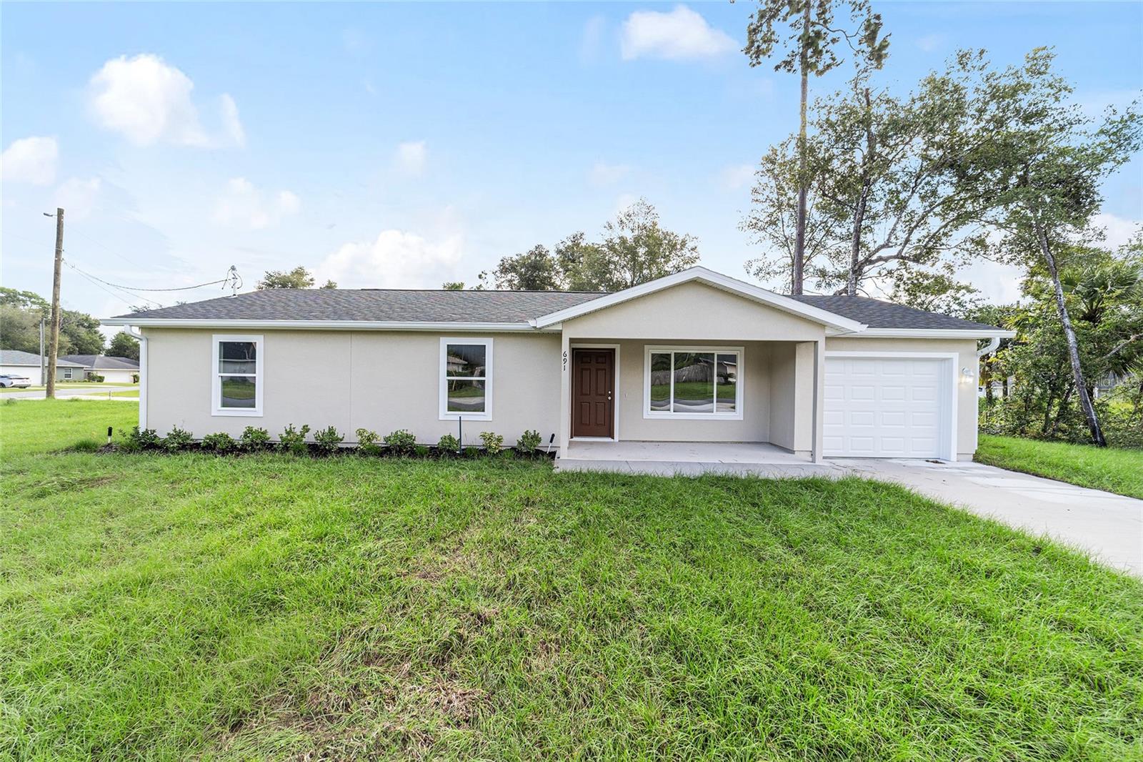 34 Maple Ln, Ocklawaha, FL 32179 photo