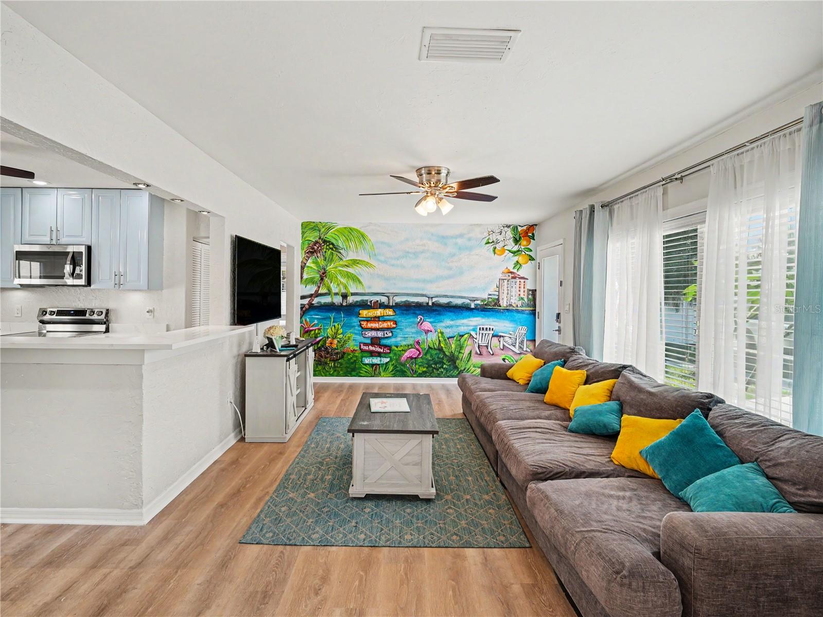 2547 Bahia Vista St, Sarasota, FL 34239 photo