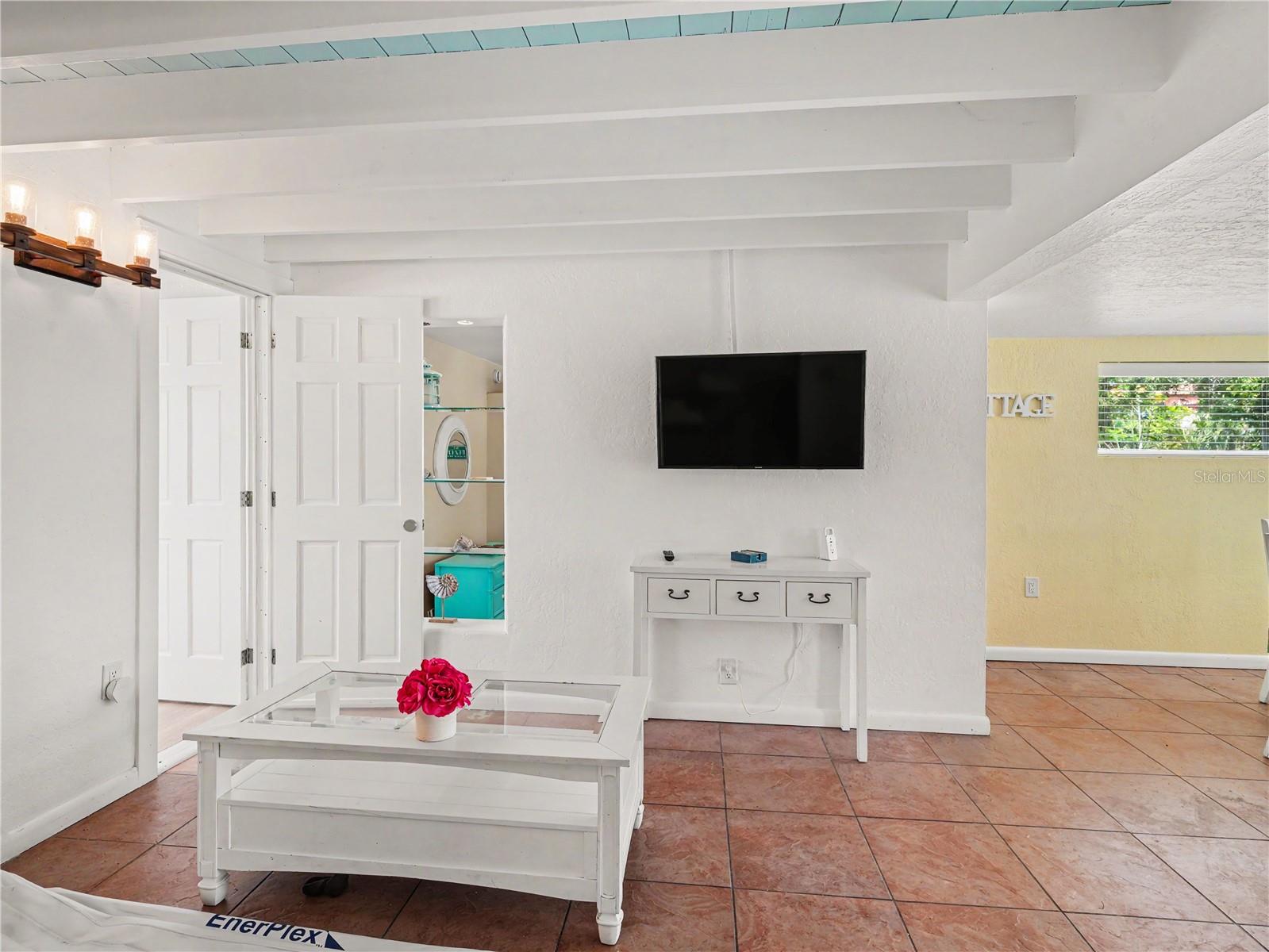 2547 Bahia Vista St, Sarasota, FL 34239 photo