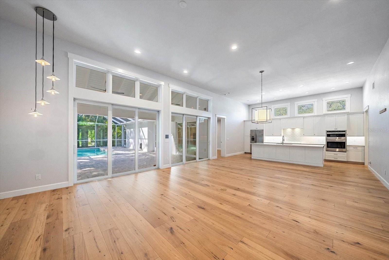 2436 Arlington St, Sarasota, FL 34239 photo