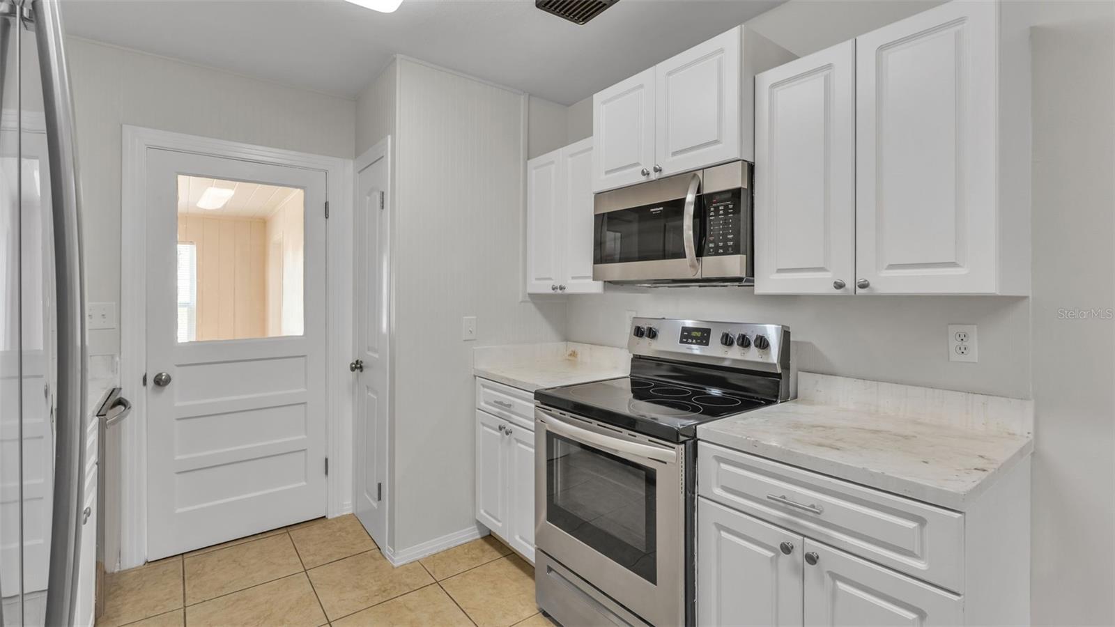 614 W Shady Ln, Lakeland, FL 33803 photo