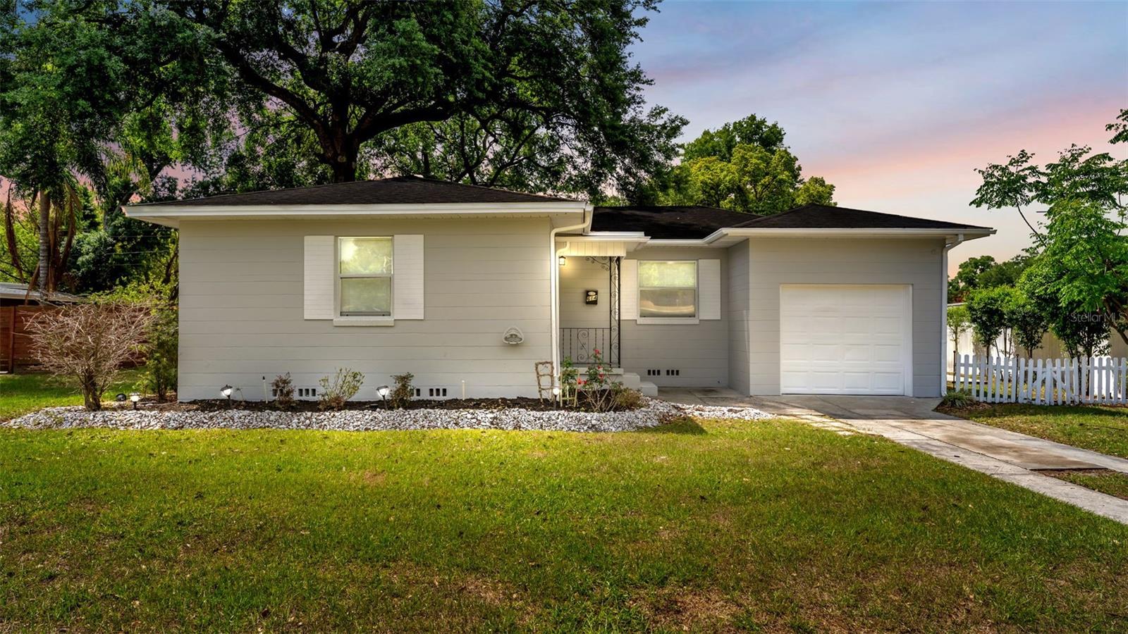 614 Shady Ln, Lakeland, FL 33803