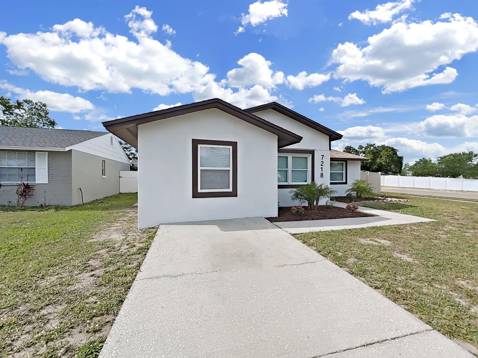 7218 Lunita Ct, Tampa, FL 33625 photo