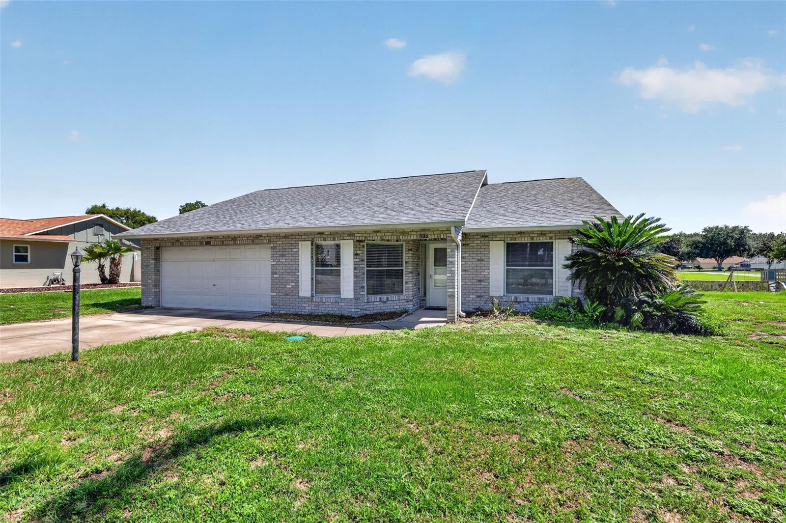 217 Eastridge Dr, Eustis, FL 32726