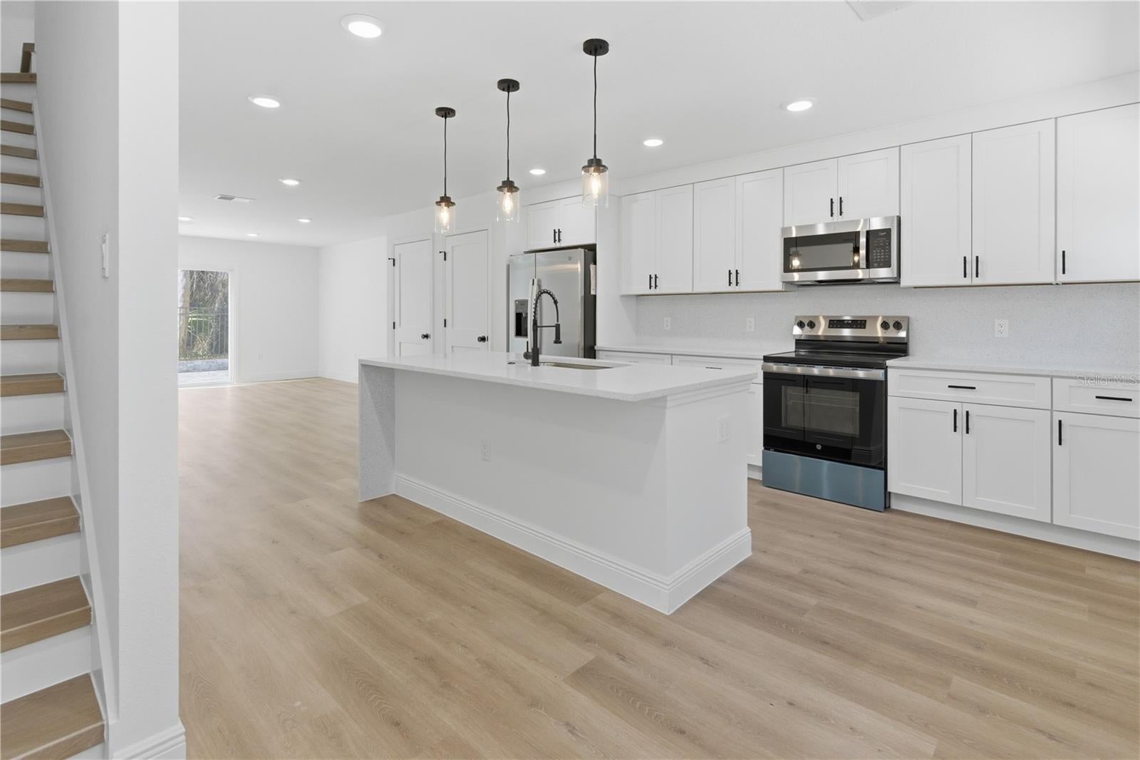 727 Clemson Dr, Altamonte Springs, FL 32714 photo