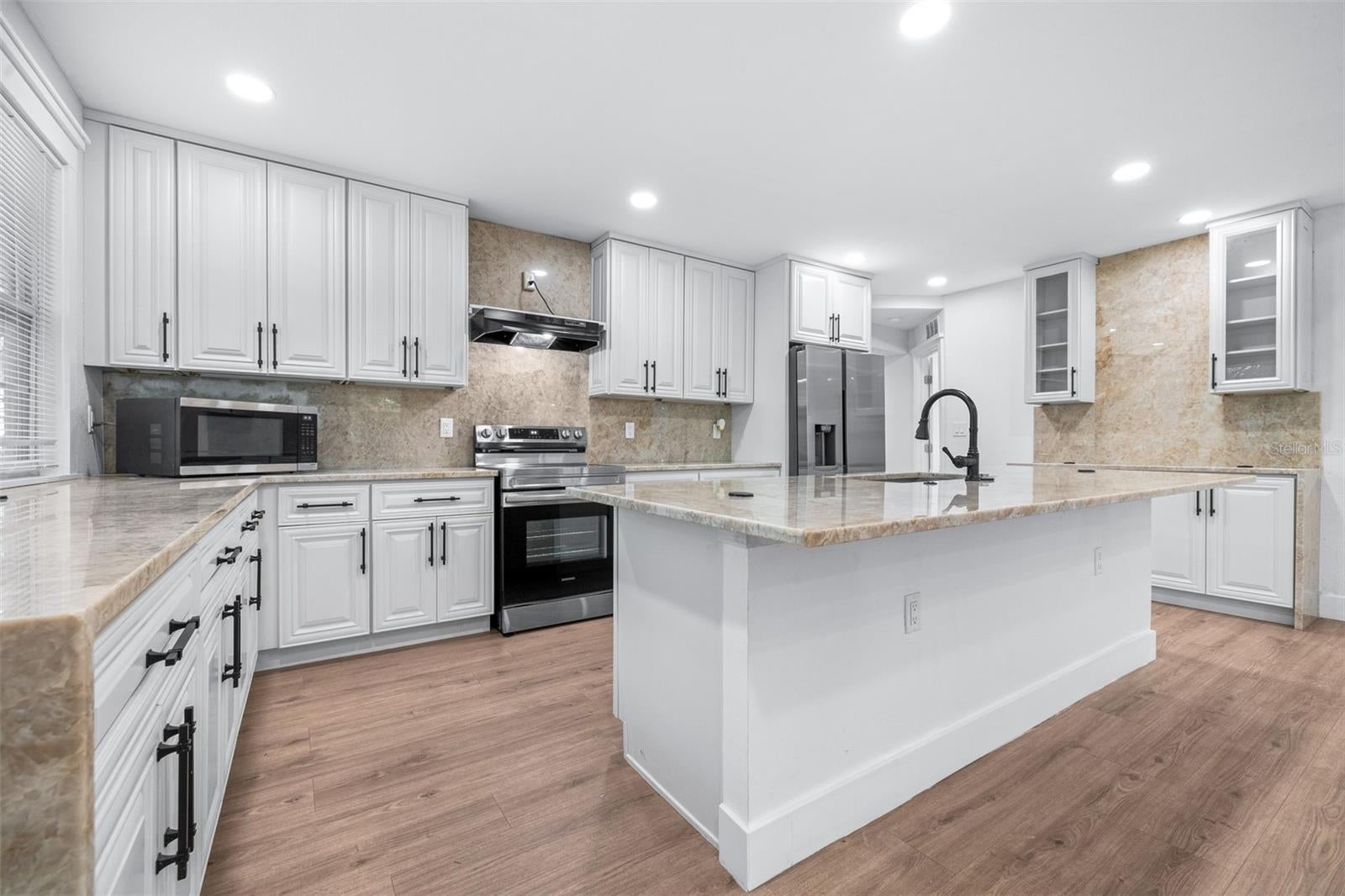 2000 N 32 St, Tampa, FL 33605 photo