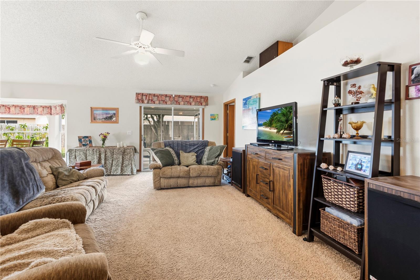 6937 42 Ct, Sarasota, FL 34243 photo
