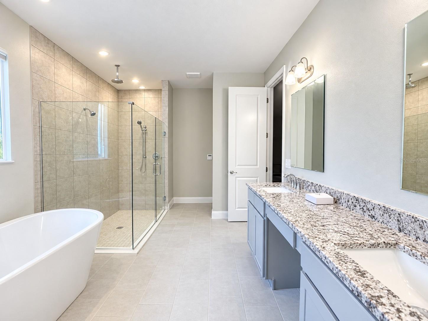 930 Buckeye Dr, Lady Lake, FL 32159 photo