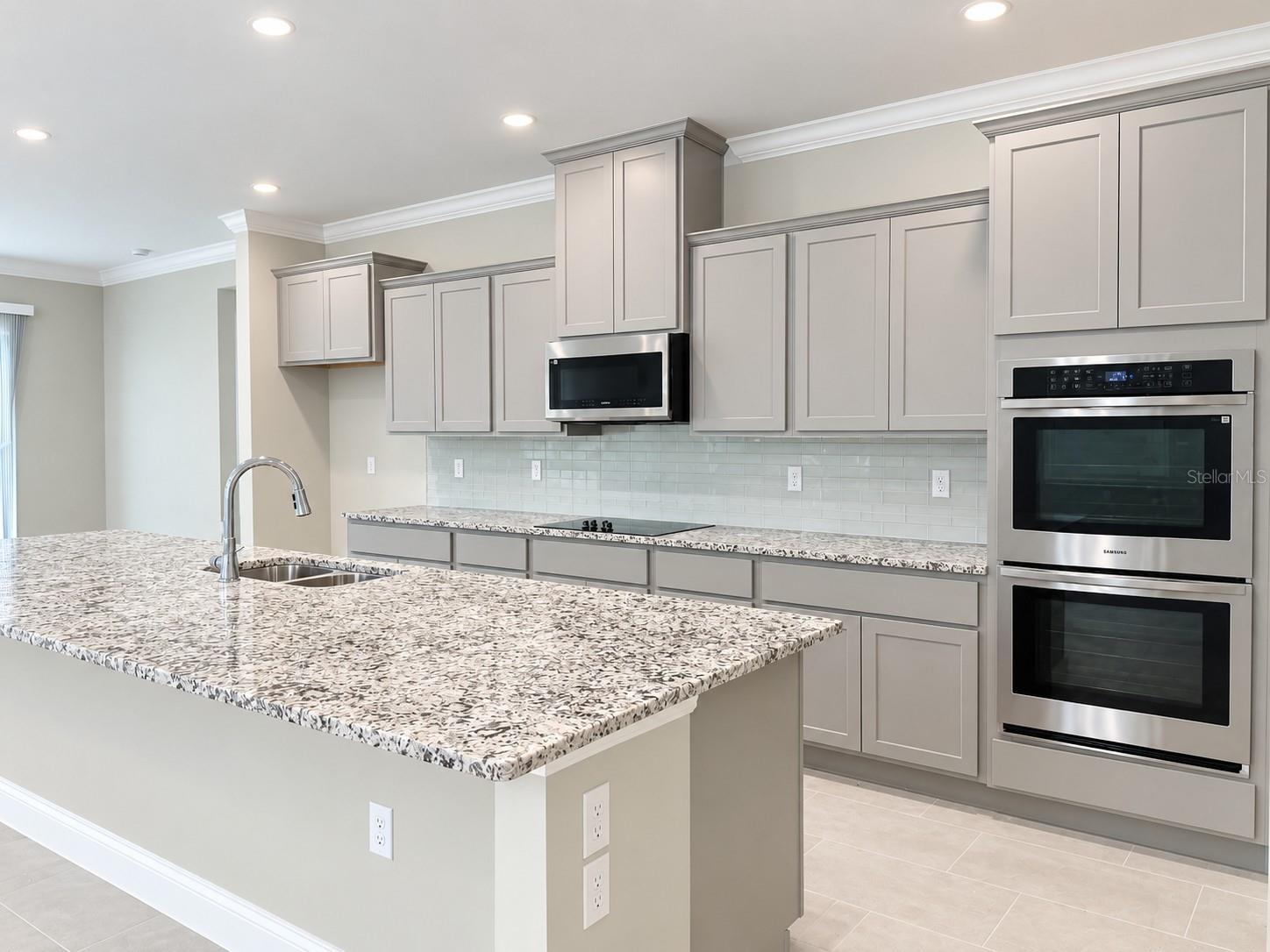 930 Buckeye Dr, Lady Lake, FL 32159 photo