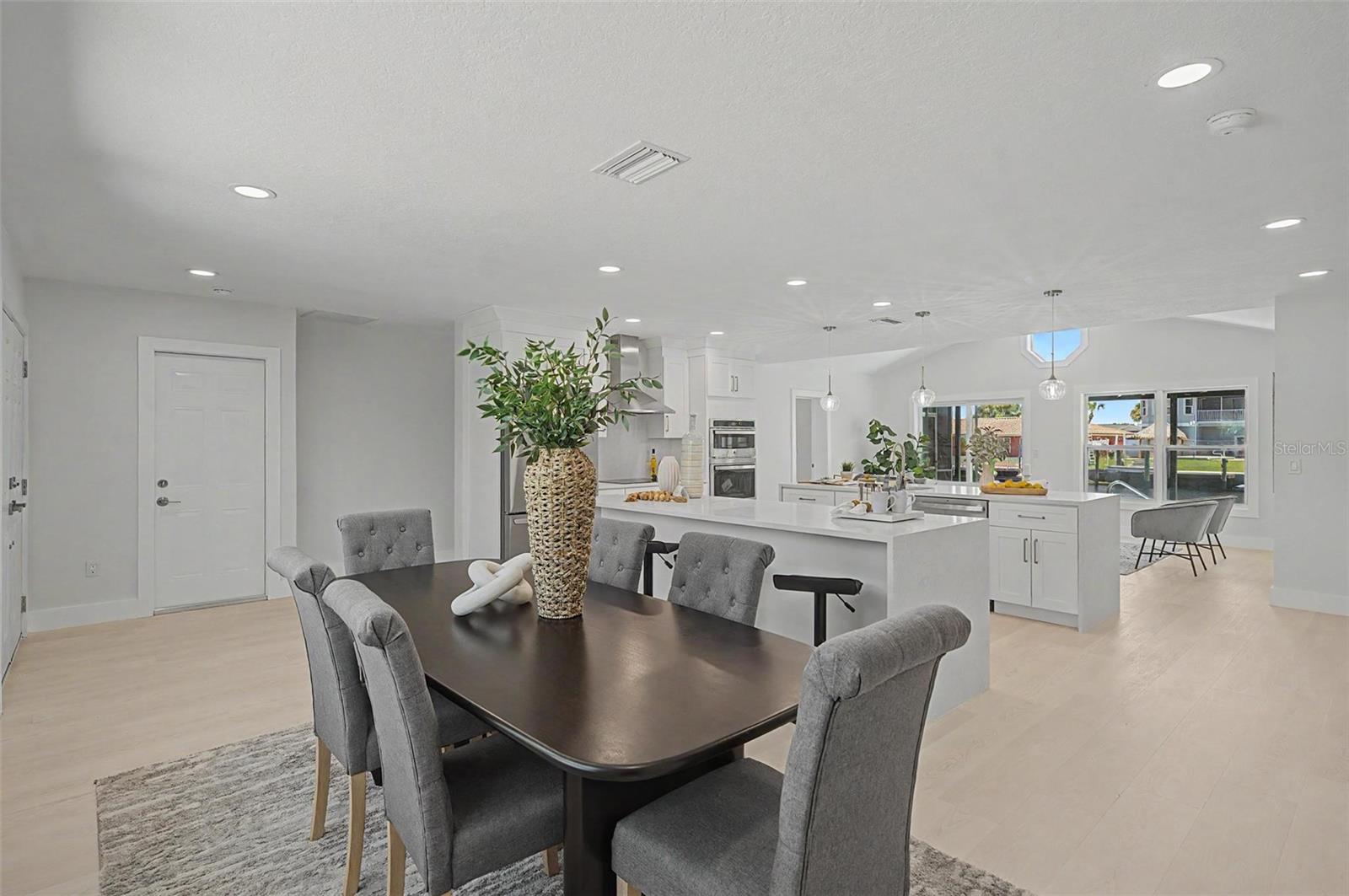 3340 Floramar Terrace, New Port Richey, FL 34652 photo