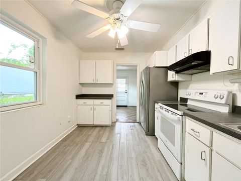 Single Family Residence in GAINESVILLE FL 431 NW 28TH AVENUE 7.jpg