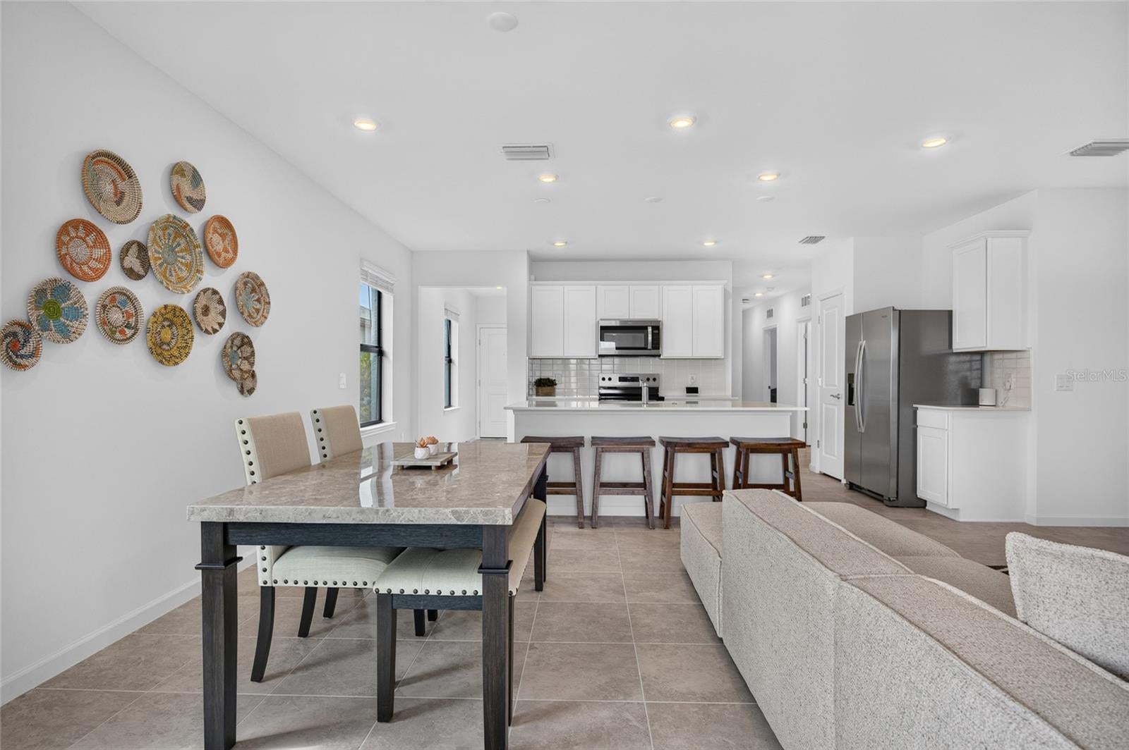 6492 Silverstar Dr, Sarasota, FL 34240 photo