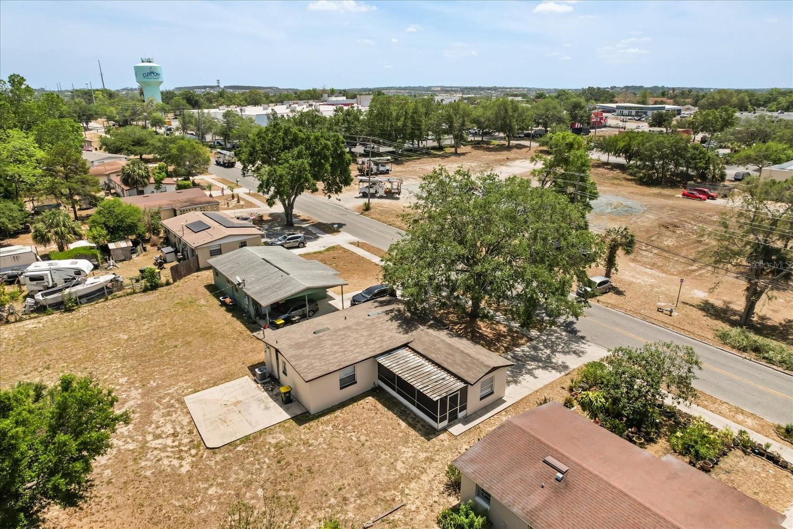 Single Family Residence in CLERMONT FL 540 E HIGHLAND AVENUE 4.jpg