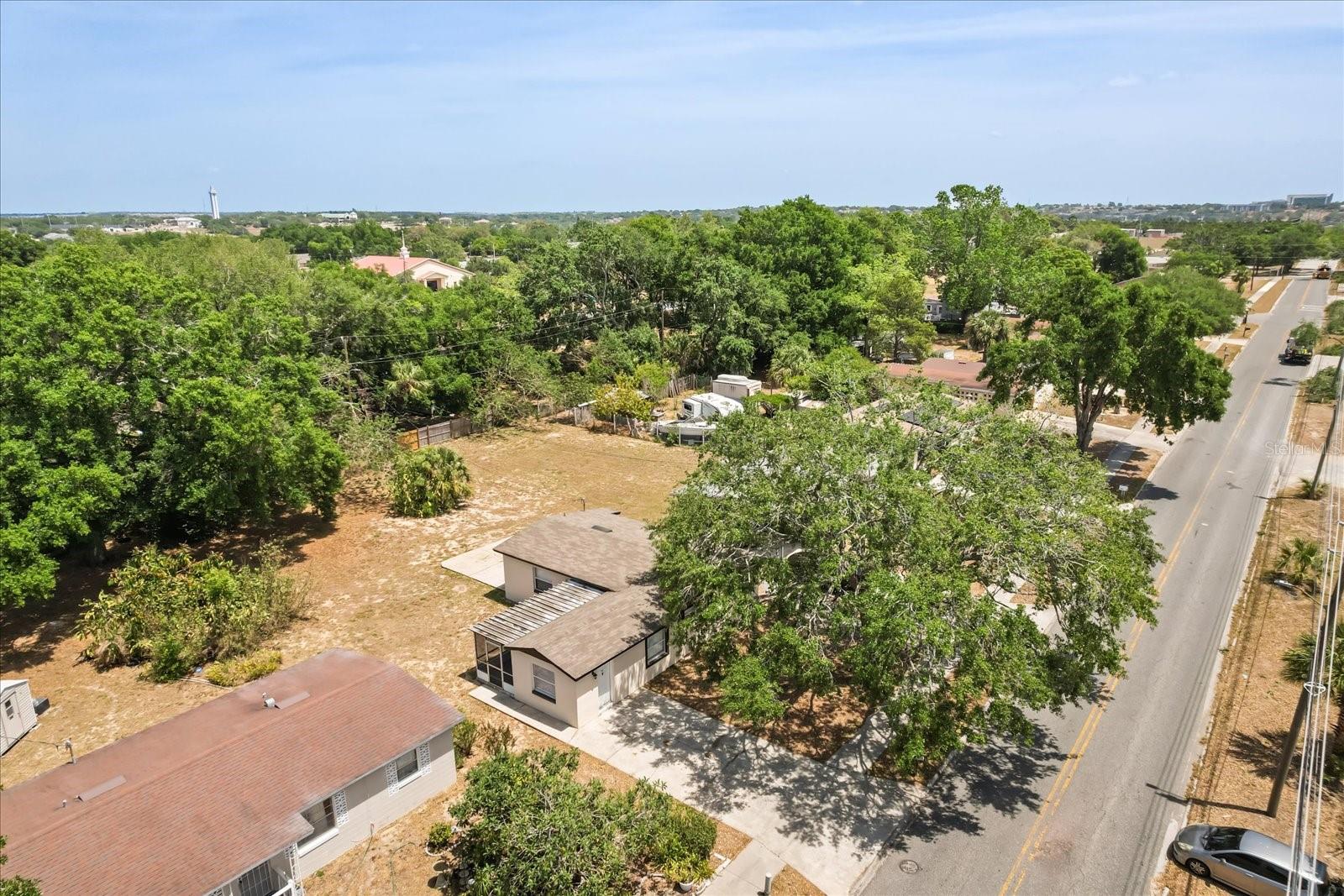 Single Family Residence in CLERMONT FL 540 E HIGHLAND AVENUE 22.jpg