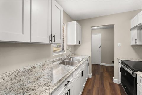 Single Family Residence in CLERMONT FL 540 E HIGHLAND AVENUE 13.jpg
