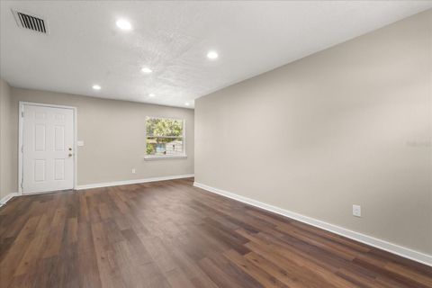 Single Family Residence in CLERMONT FL 540 E HIGHLAND AVENUE 14.jpg