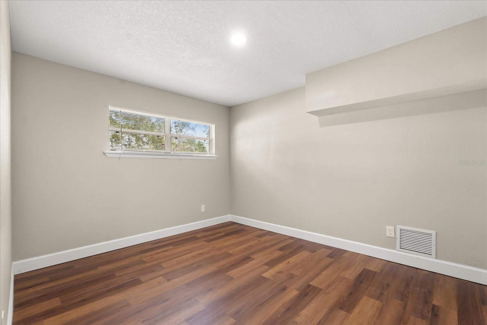 Single Family Residence in CLERMONT FL 540 E HIGHLAND AVENUE 15.jpg