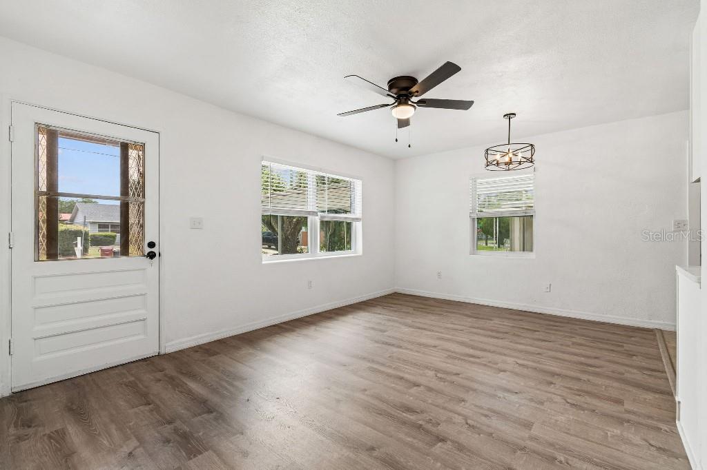 203 Pevetty Dr, Plant City, FL 33563 photo