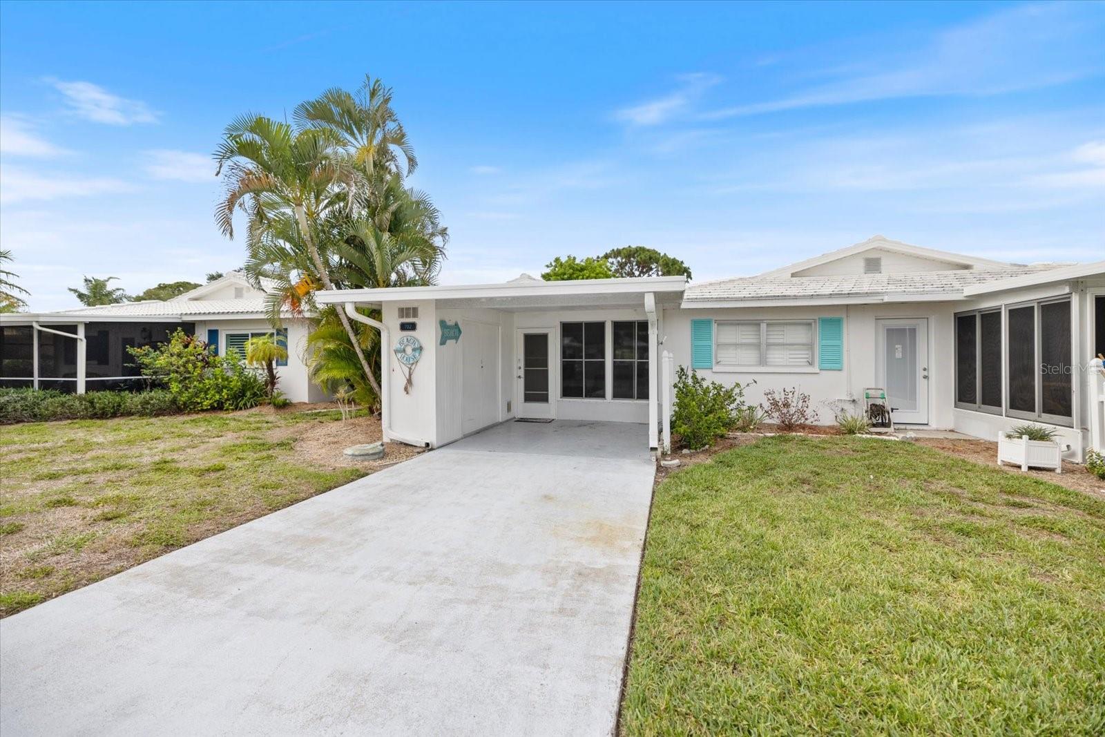 702 Fair Winds Dr, Nokomis, FL 34275