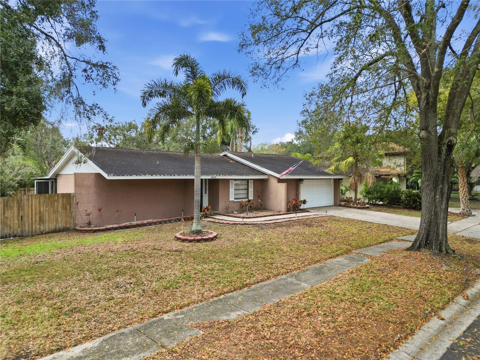4602 Buckeye Rd, Tampa, FL 33624 photo
