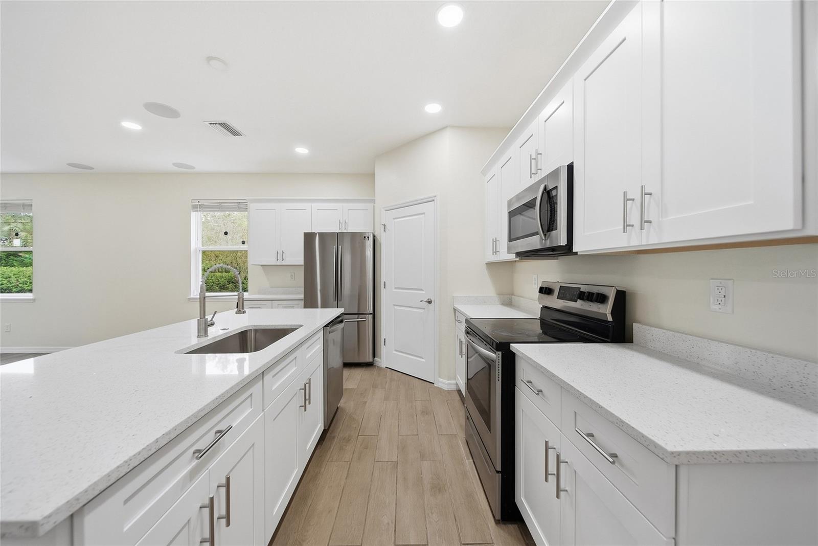 12542 Candleberry Cir, Tampa, FL 33635 photo