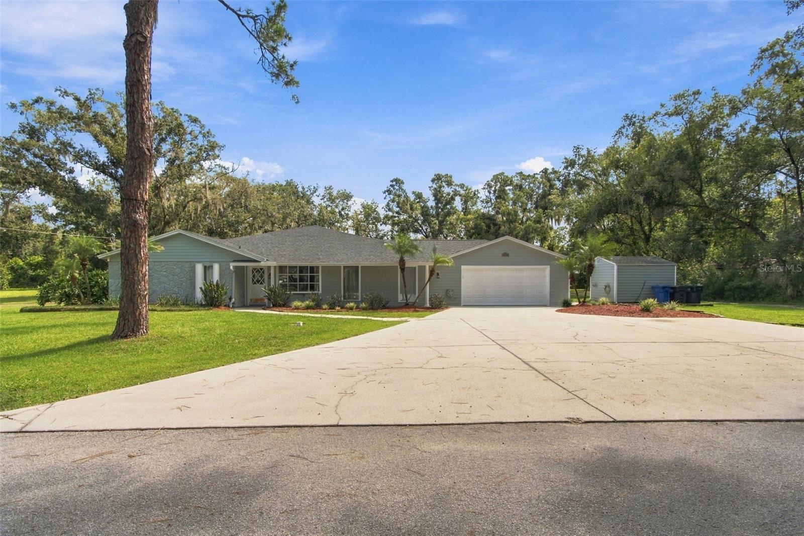 19531 Deer Lake Rd, Lutz, FL 33548 photo