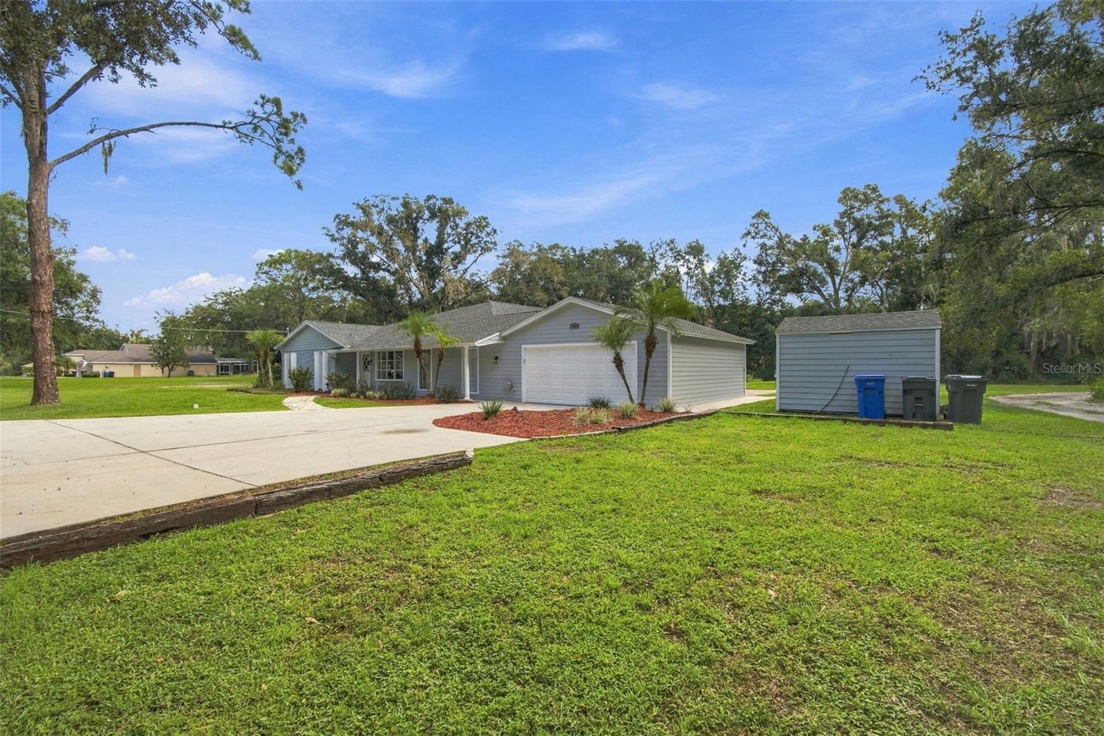19531 Deer Lake Rd, Lutz, FL 33548 photo