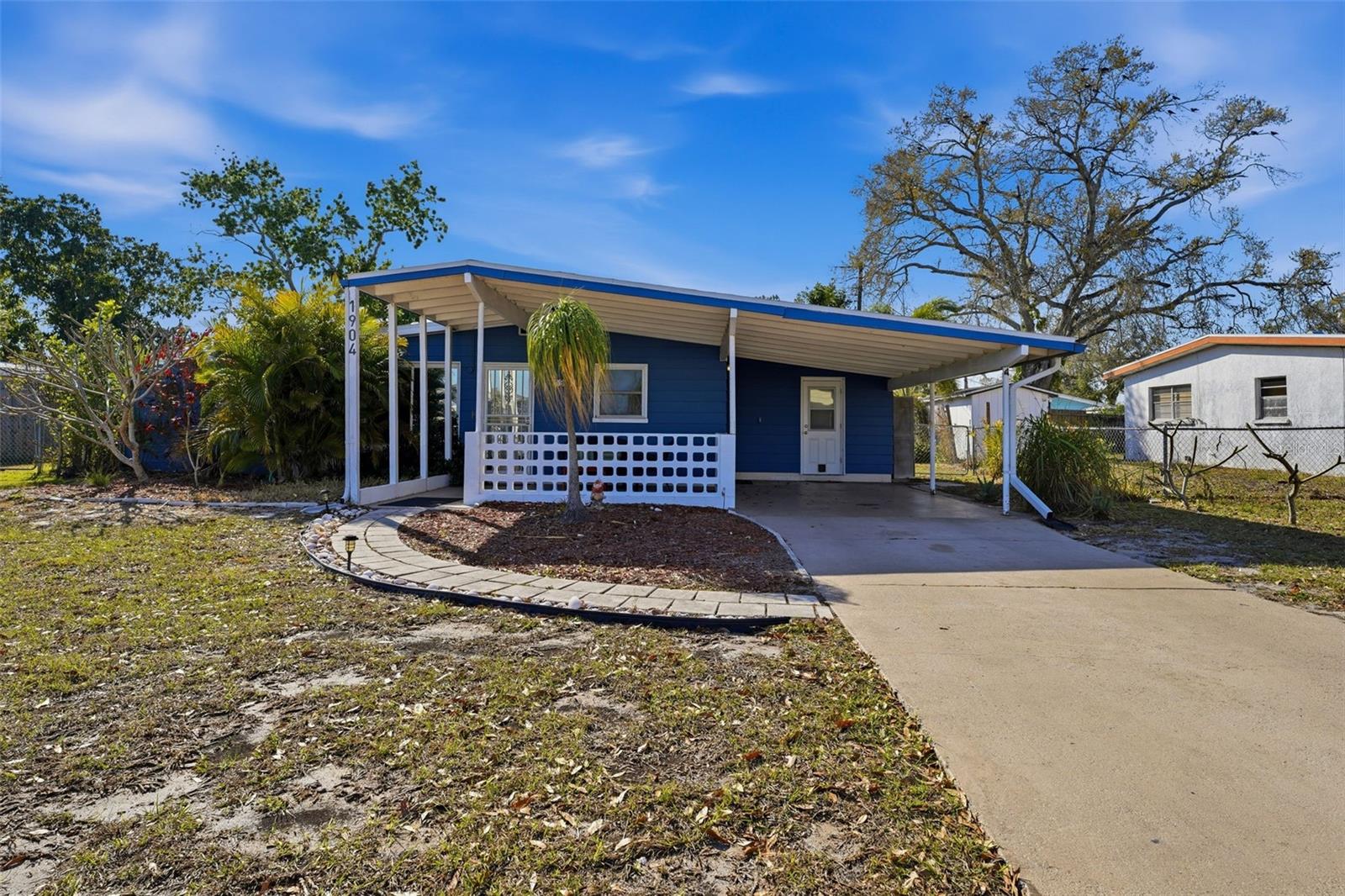 1904 31 St, Bradenton, FL 34205