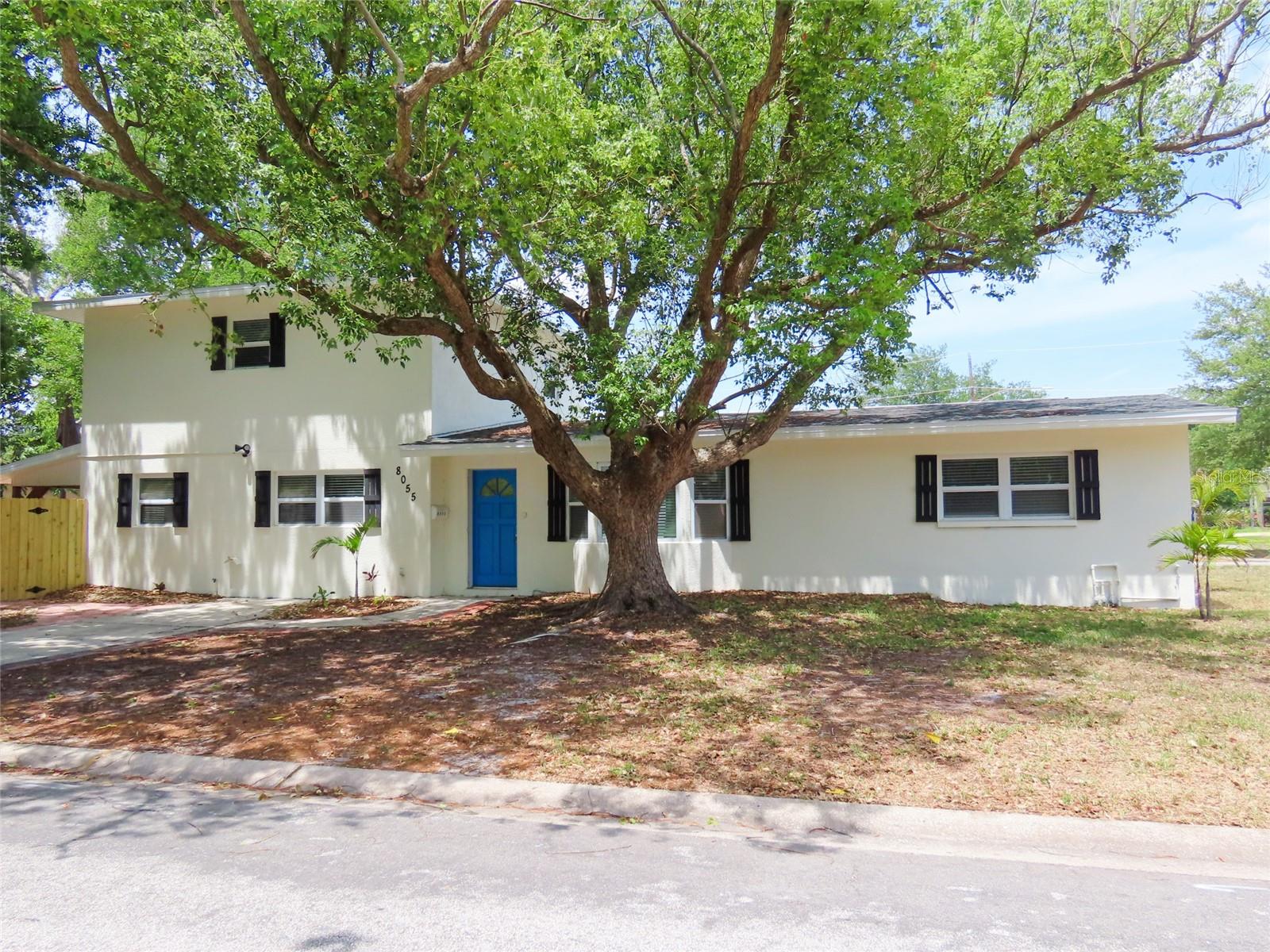 8055 33 Ave, Saint Petersburg, FL 33710