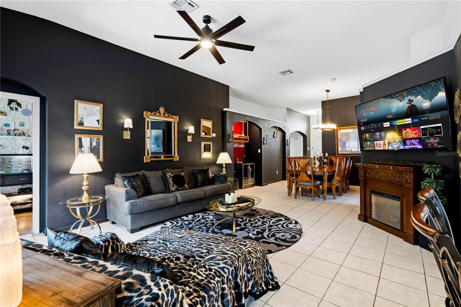 8066 King Palm Cir, Kissimmee, FL 34747 photo