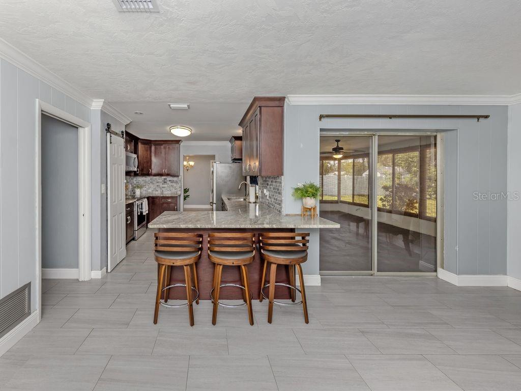 2161 Inner Cass Cir, Sarasota, FL 34231 photo