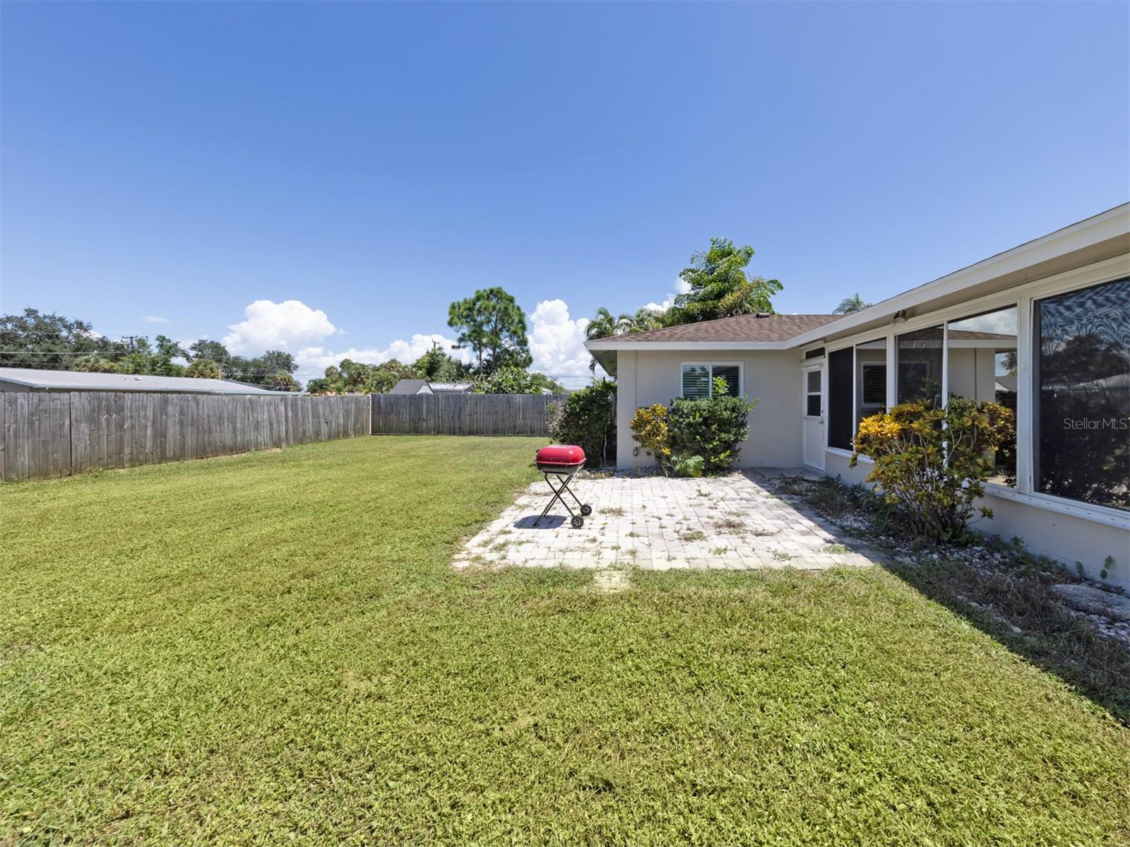2161 Inner Cass Cir, Sarasota, FL 34231 photo