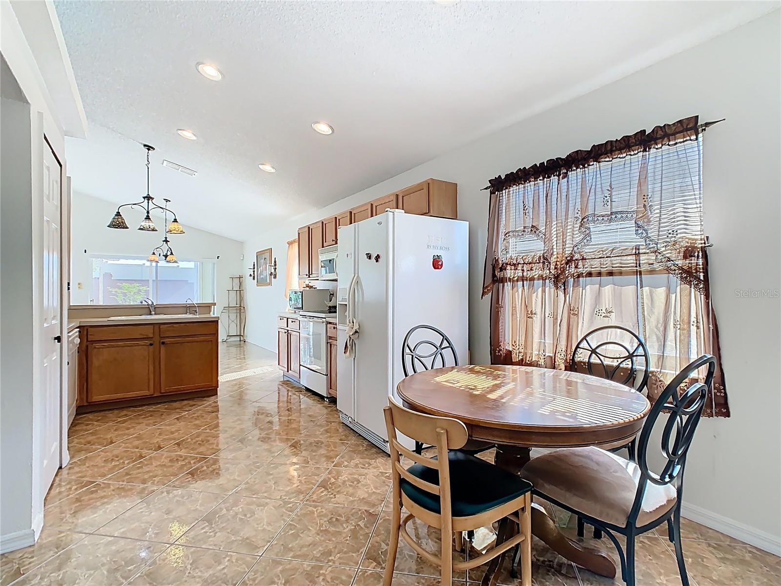 230 Halstead Dr, Davenport, FL 33897 photo