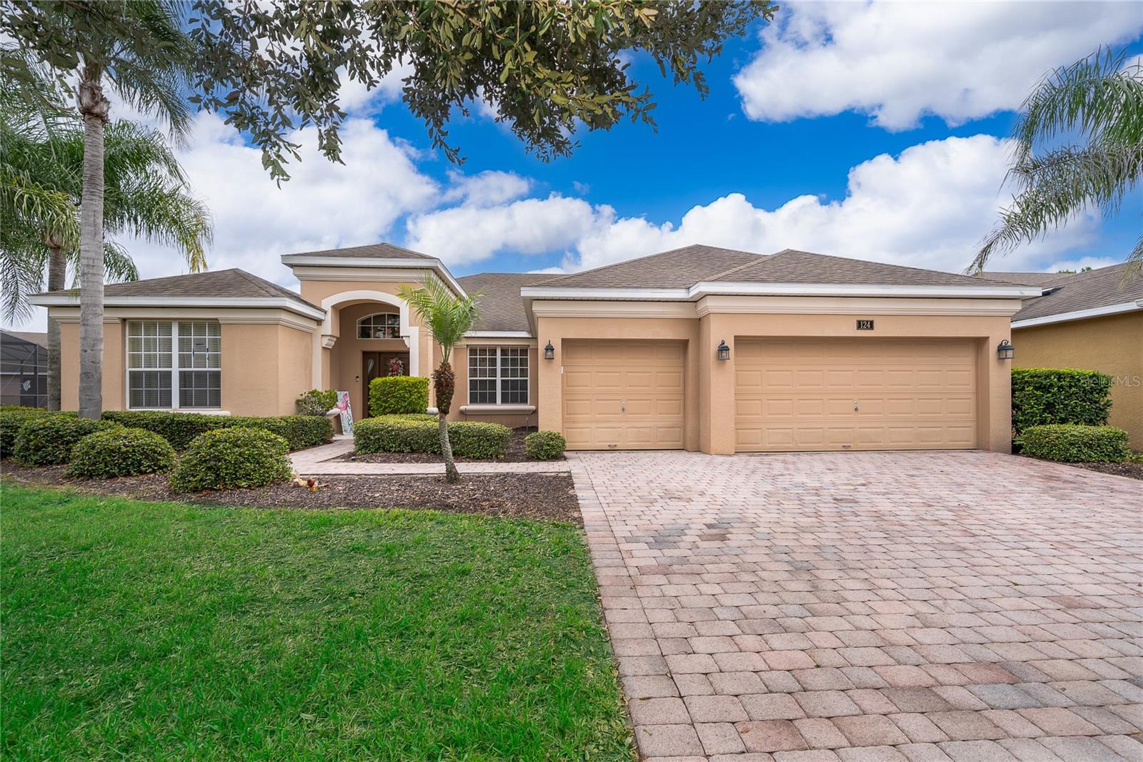 124 Yellow Snapdragon Dr, Davenport, FL 33837