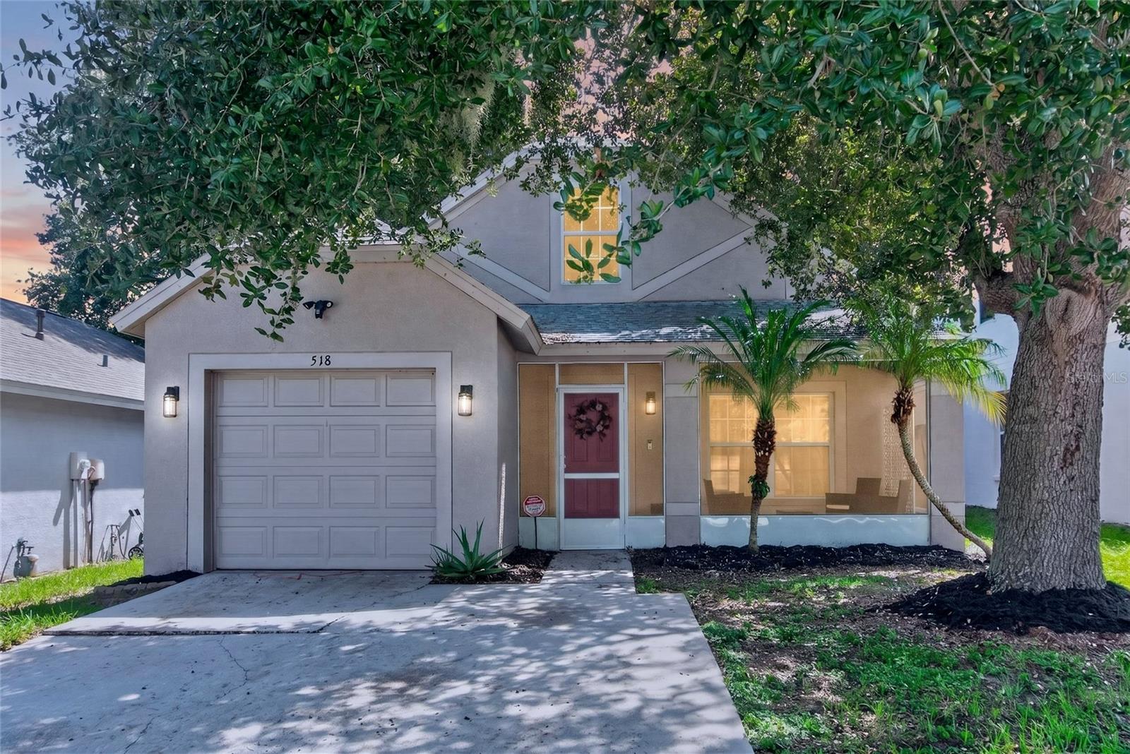 518 Summer Sails Dr, Valrico, FL 33594