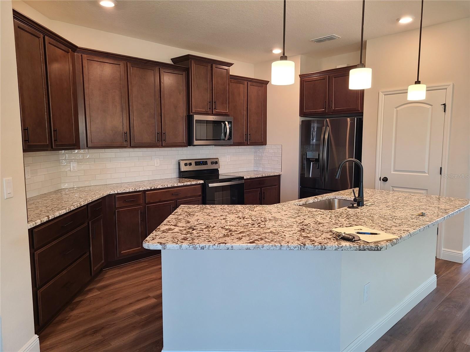 5736 143 Ct, Bradenton, FL 34211 photo