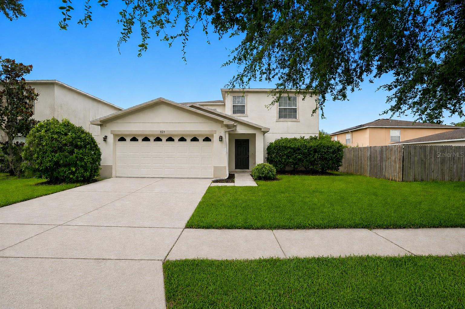 5123 Cello Wood Ln, Wesley Chapel, FL 33543