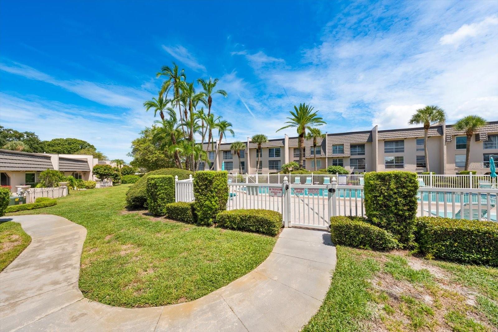 1005 Cordova Grn, Seminole, FL 33777 photo