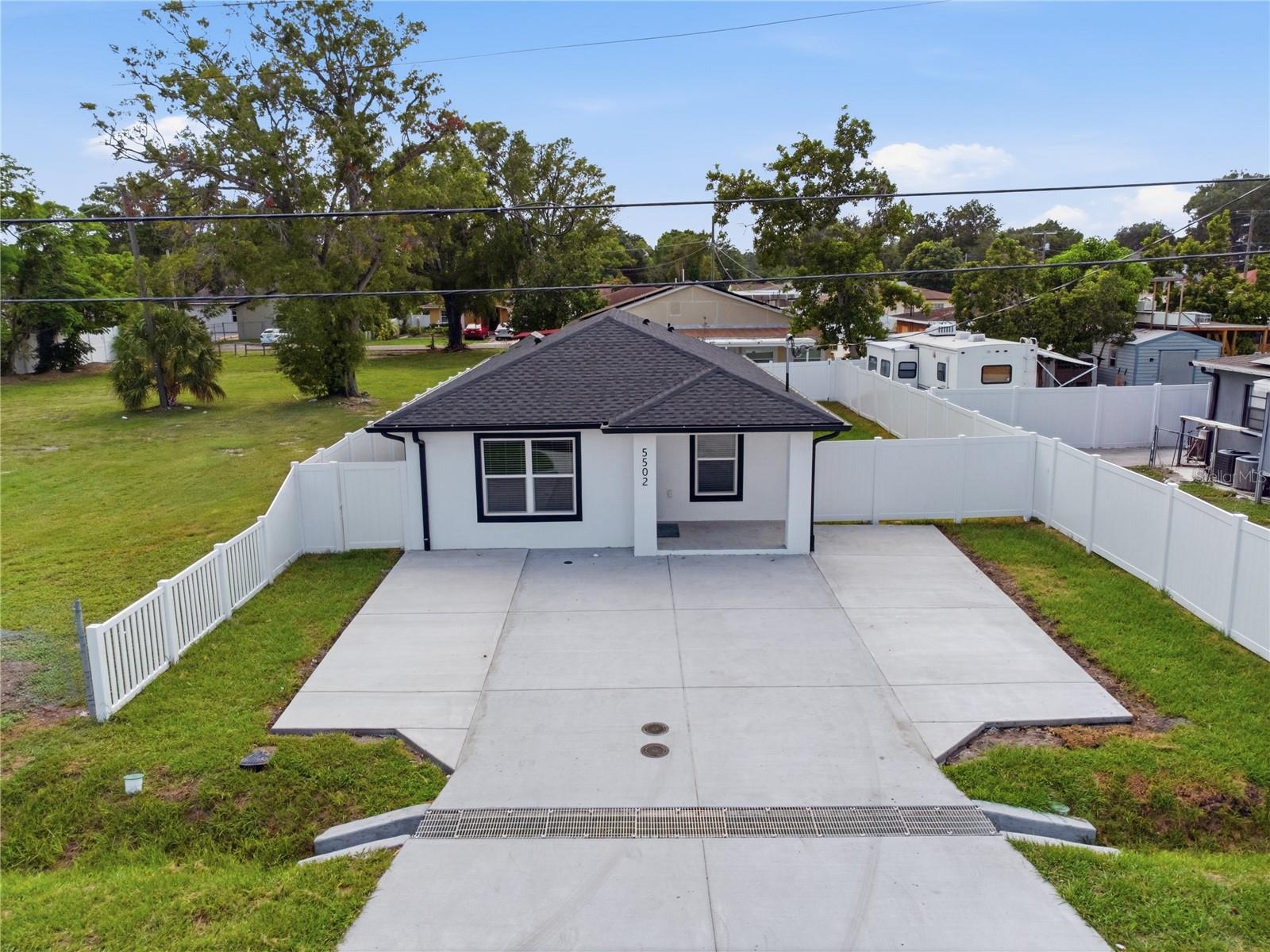 5502 N Habana Ave, Tampa, FL 33614 photo