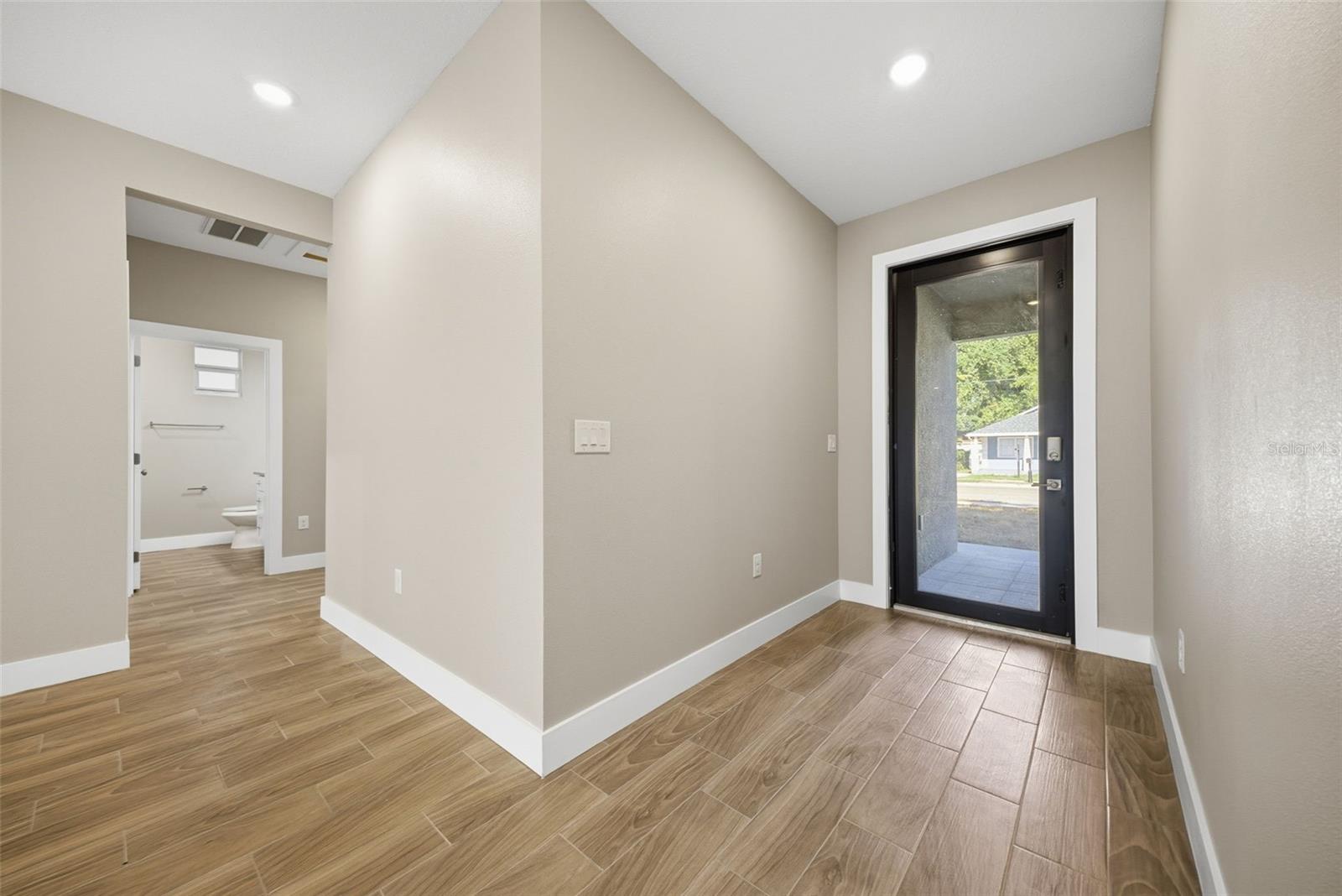 4013 N 29 St, Tampa, FL 33610 photo