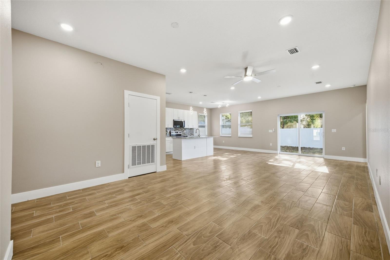 4013 N 29 St, Tampa, FL 33610 photo