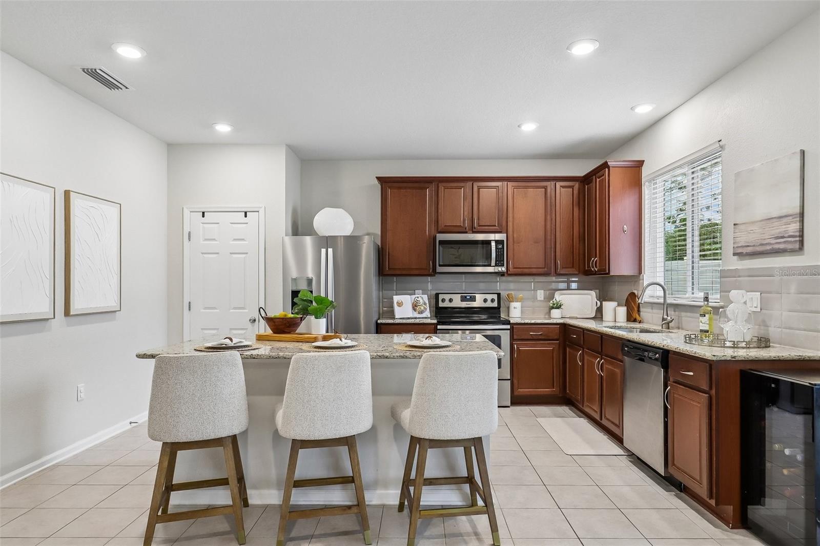 3077 Hawks Hill Ln, Jacksonville, FL 32216 photo