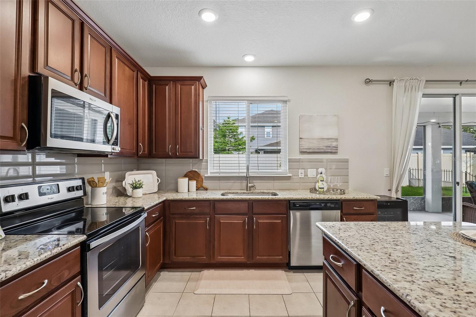 3077 Hawks Hill Ln, Jacksonville, FL 32216 photo