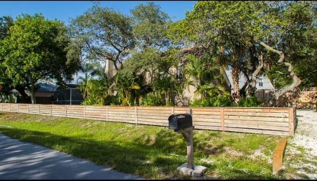 5311 Creek Dr, Sarasota, FL 34231 photo