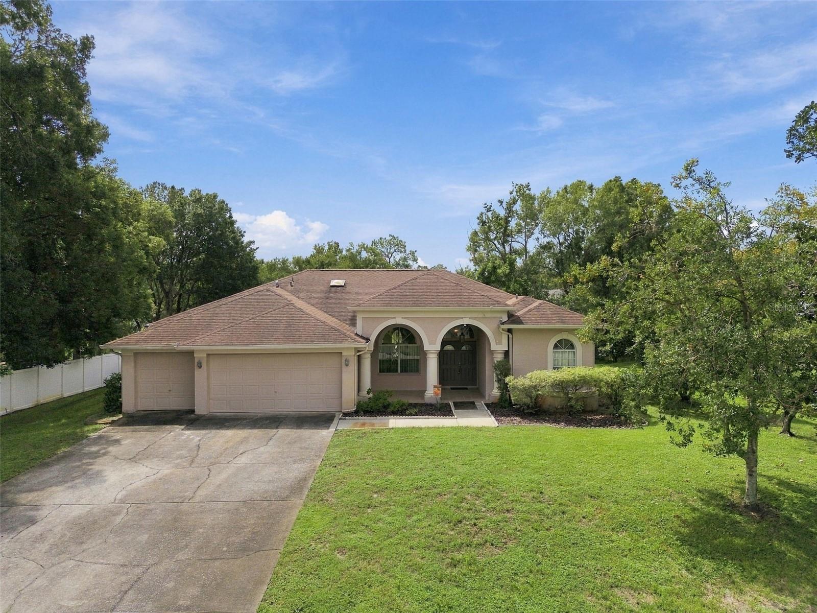 22420 Shoreside Dr, Land O Lakes, FL 34639 photo