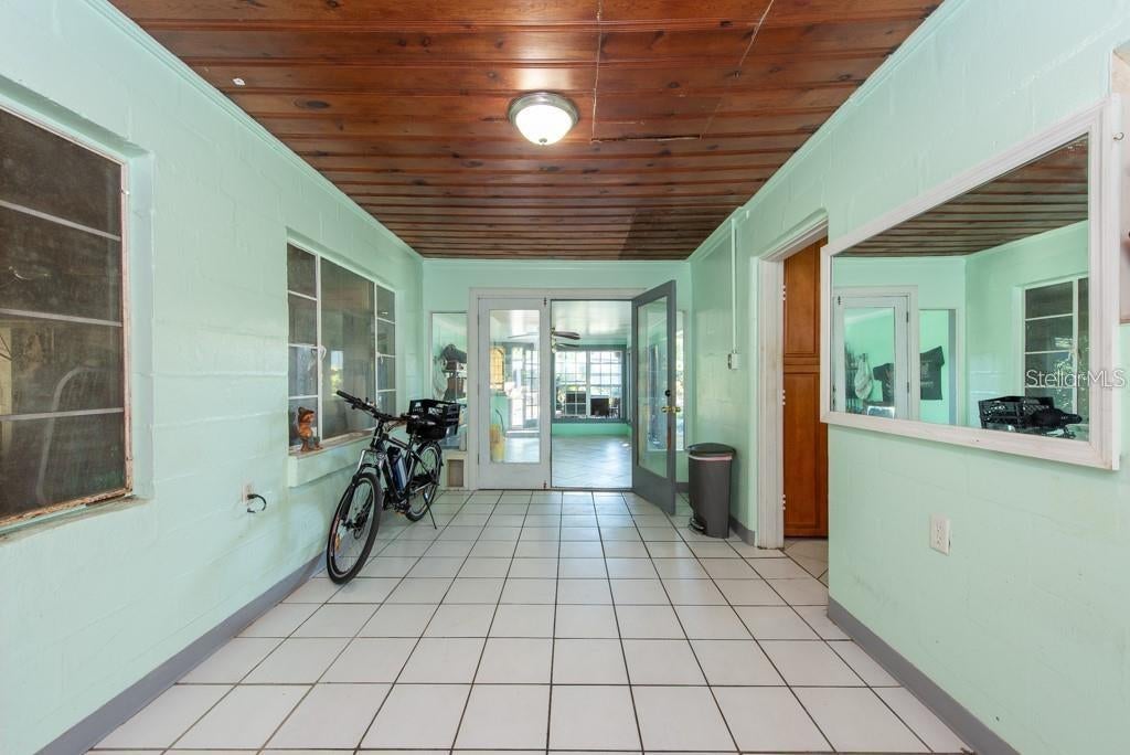 2007 E Rampart St, Tampa, FL 33604 photo