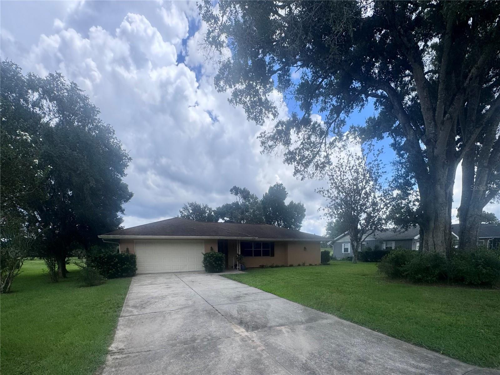 6088 Fairway Dr, Ridge Manor, FL 33523 photo