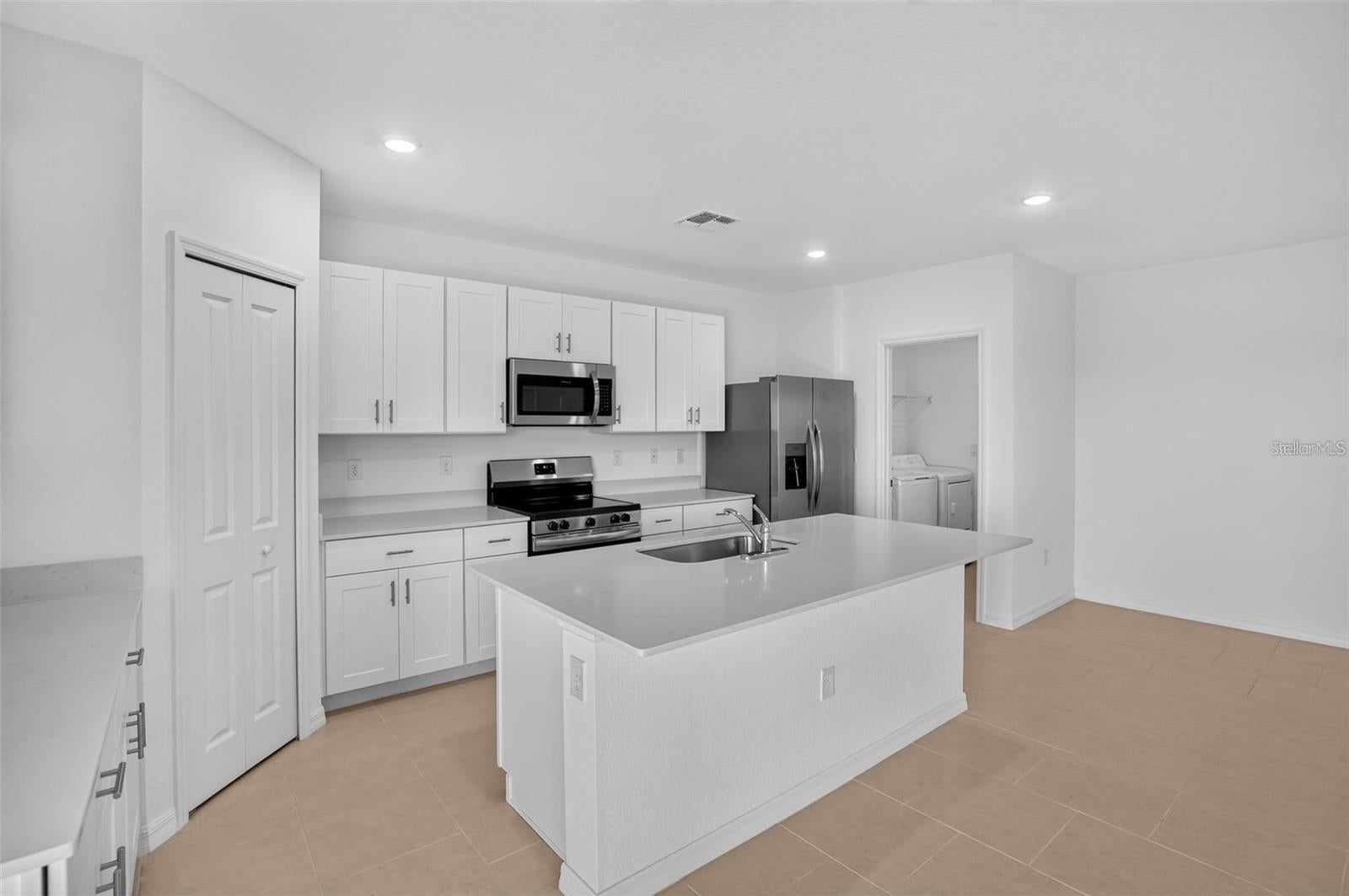 3821 Ambersweet Xing, Parrish, FL 34219 photo