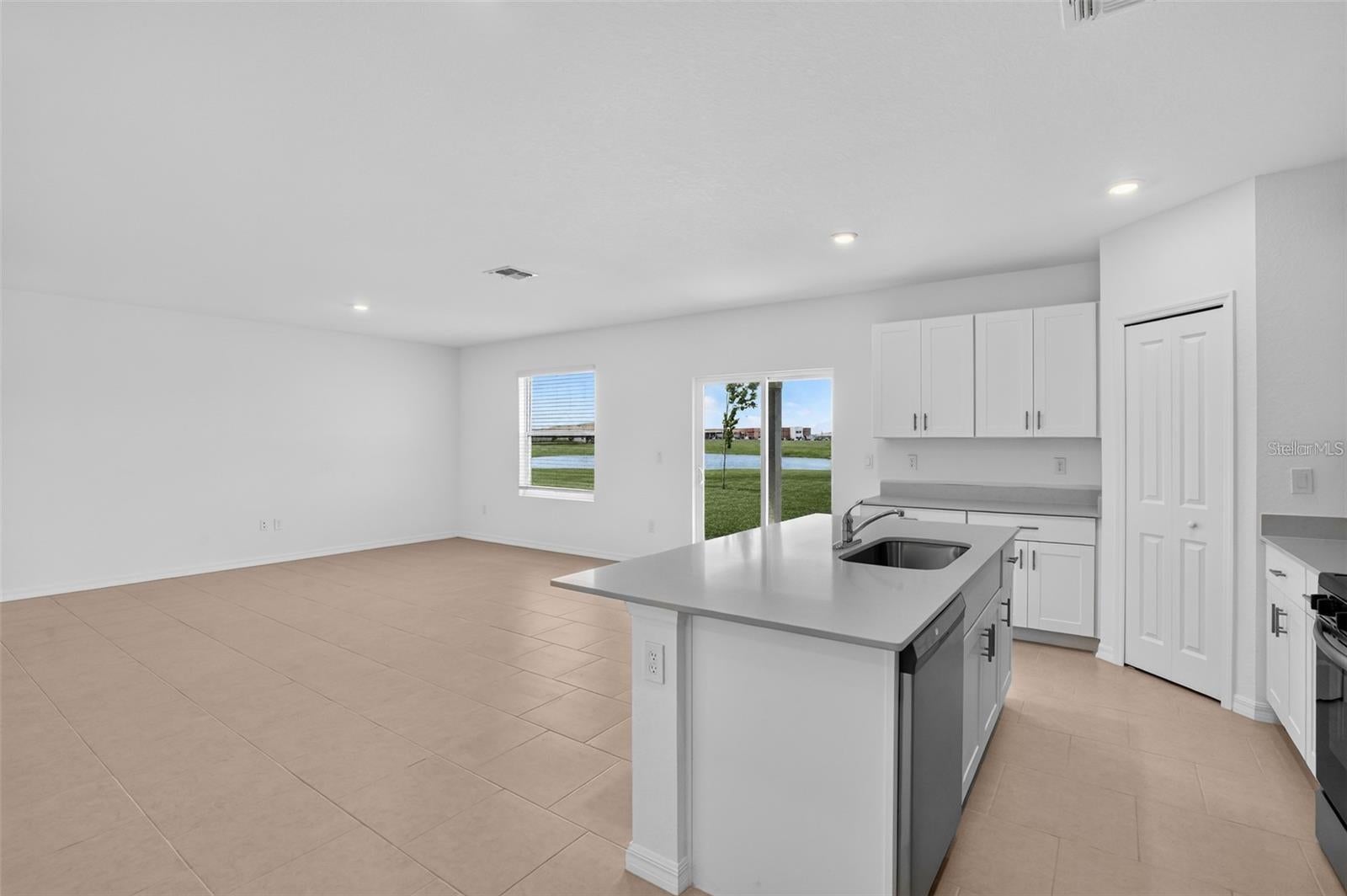 3821 Ambersweet Xing, Parrish, FL 34219 photo